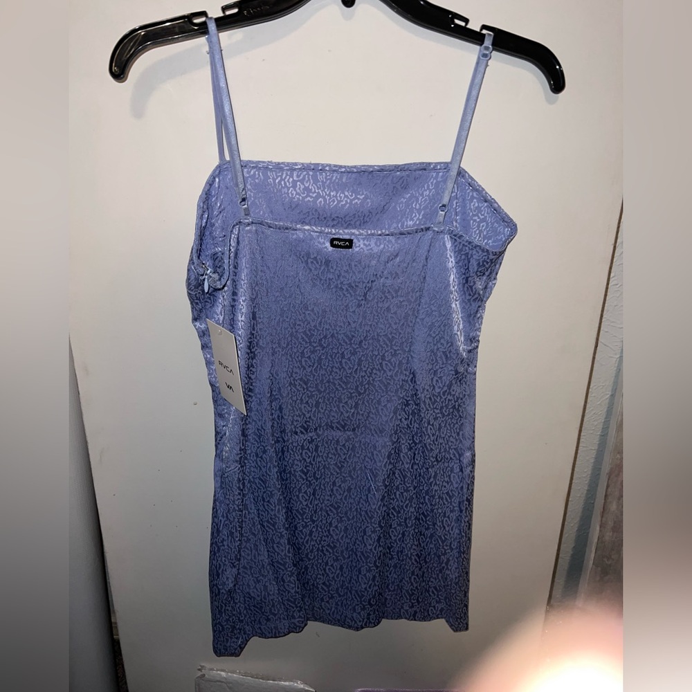 NWT RVCA SILKY BABY BLUE LEOPARD PRINT SLEEVELESS MINI DRESS SIZE SMALL - Picture 6 of 8